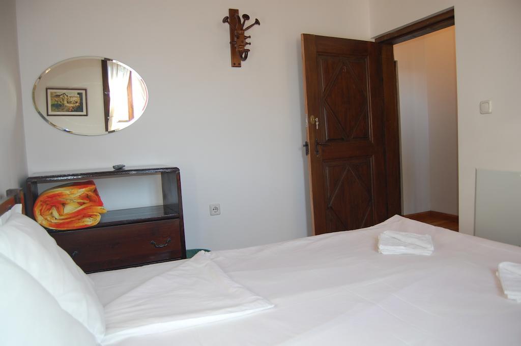 Kazasovata Guest House Tryavna Oda fotoğraf