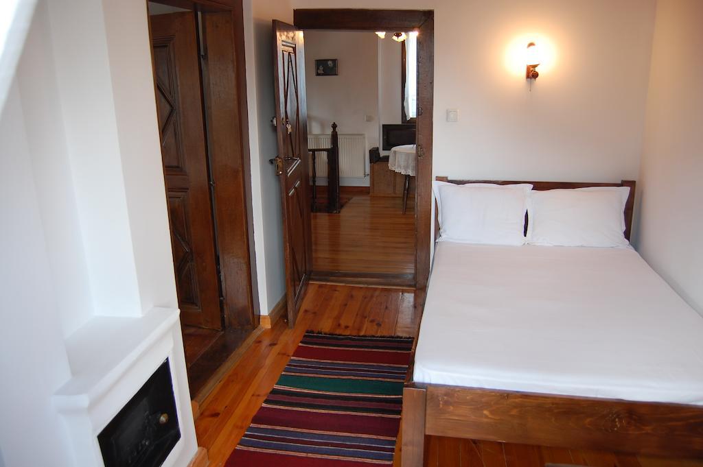 Kazasovata Guest House Tryavna Oda fotoğraf