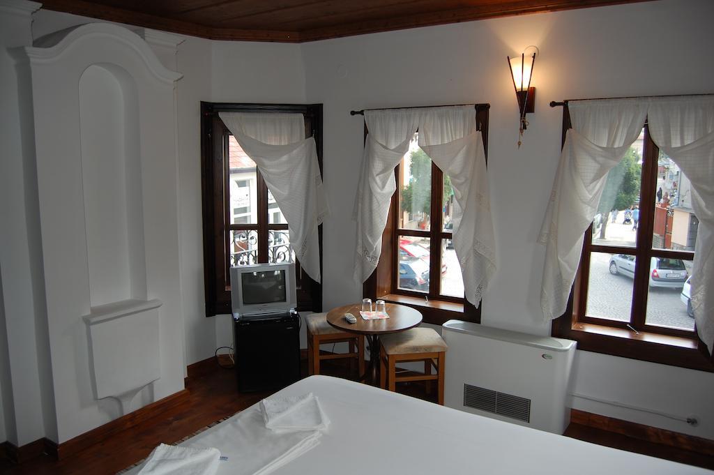 Kazasovata Guest House Tryavna Oda fotoğraf