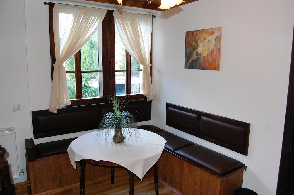Kazasovata Guest House Tryavna Oda fotoğraf